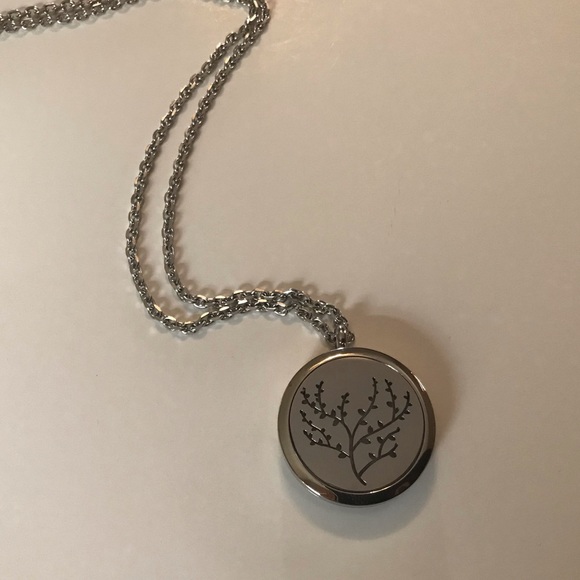 Tree Of Life EO Diffuser Necklace - Picture 3 of 8